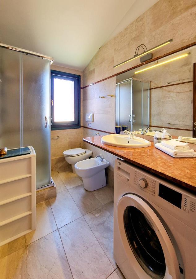 Murphy Holiday Home - Residenza Aldo Moro 02 ラ・マッダレーナ エクステリア 写真