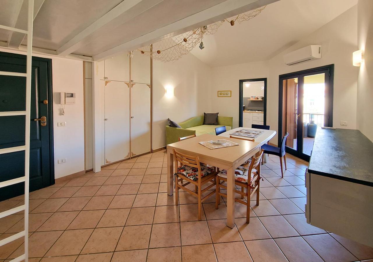 Murphy Holiday Home - Residenza Aldo Moro 02 ラ・マッダレーナ エクステリア 写真